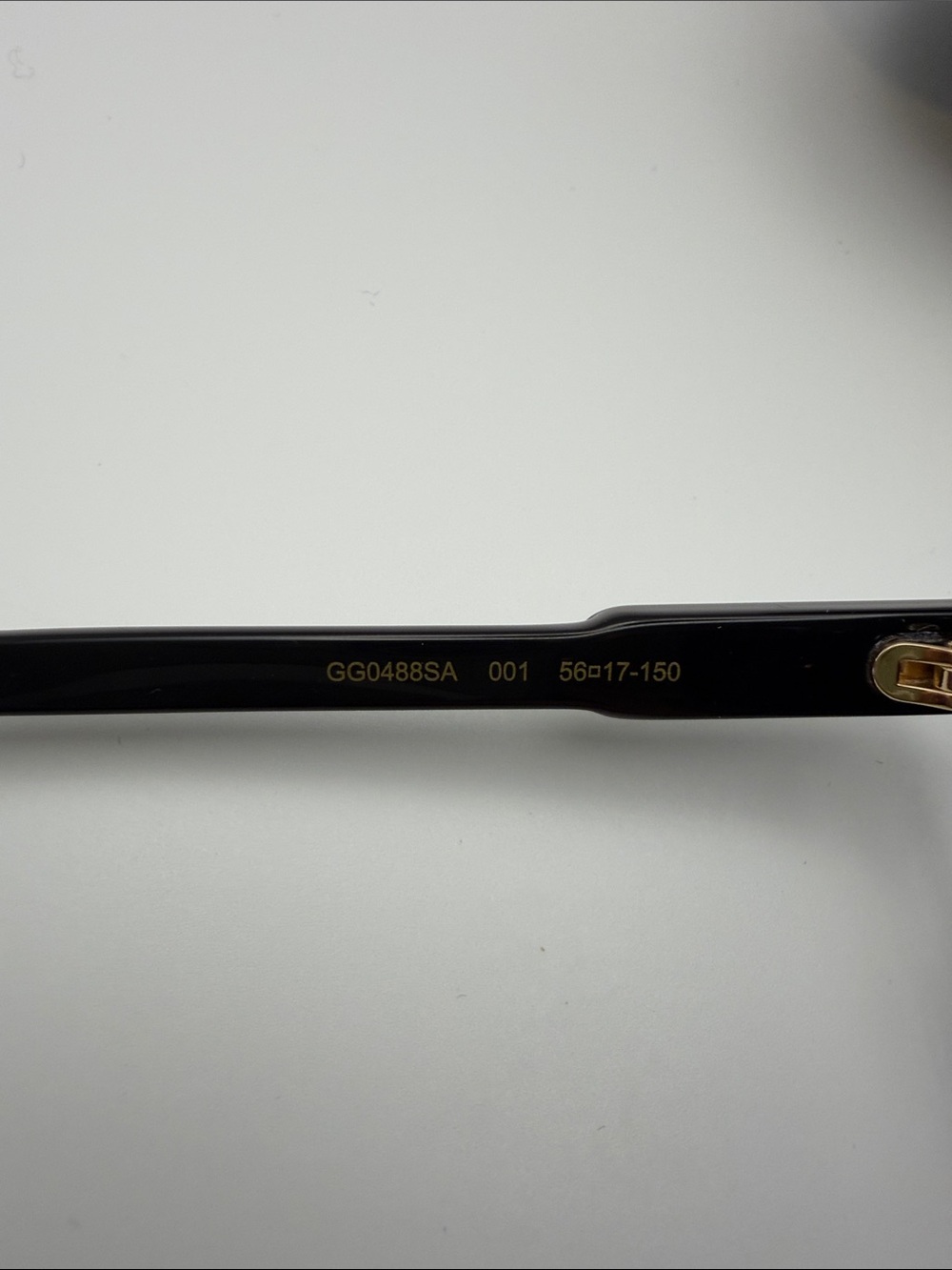 NEW Gucci Black Round-Edge Sleek Sunglasses - Picture 5 of 10